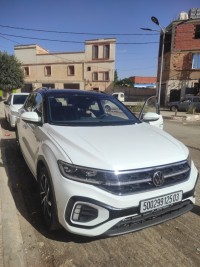 سيارات-volkswagen-t-roc-2025-r-آفلو-الأغواط-الجزائر