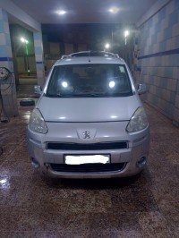 سيارات-peugeot-partner-2013-tepee-الأغواط-الجزائر