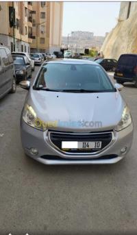 voitures-peugeot-208-2014-allure-bouira-algerie