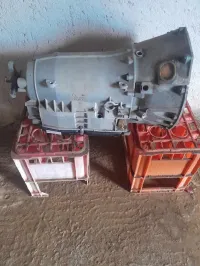 Boîte Auto mersides c 2020 646 l'année. 2008