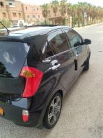 mini-citadine-kia-picanto-2013-biskra-algerie