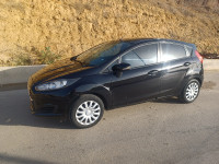 voitures-ford-fiesta-2013-trend-look-kouba-alger-algerie