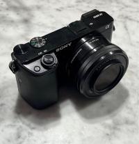 آلة-تصوير-sony-a6000-بئر-مراد-رايس-الجزائر