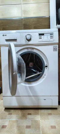 Machine a laver LG automatic 7kg en bonne état 