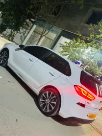 Hyundai i30 2019 Toute options