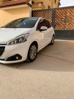 voitures-peugeot-208-2018-allure-facelift-algerie