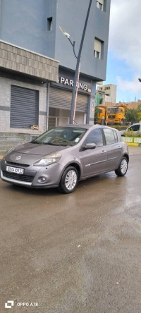 voitures-renault-clio-3-2009-dynamique-sidi-bel-abbes-algerie