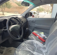 voitures-toyota-hilux-2009-hammam-dhalaa-msila-algerie