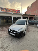 utilitaire-peugeot-partner-2015-b9-constantine-algerie