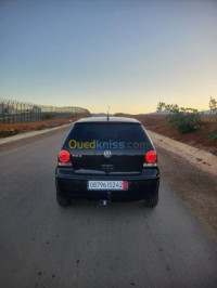 voitures-volkswagen-polo-2002-ain-defla-algerie