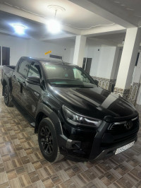 voitures-toyota-hilux-2021-legend-dc-4x4-pack-luxe-bejaia-algerie