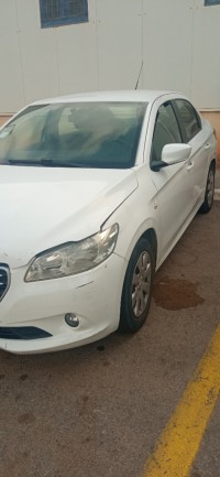 سيارات-peugeot-301-2013-active-بئر-خادم-الجزائر