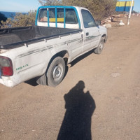 utilitaire-toyota-hilux-2004-damous-tipaza-algerie