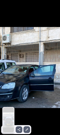 voitures-volkswagen-golf-5-2006-carat-bejaia-algerie