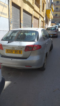 voitures-chevrolet-optra-5-portes-2005-bejaia-algerie