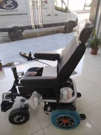 Fauteuil roulant électrique LUXE. كرسي متحرك