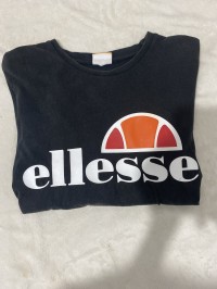 ملابس-علوية-t-shirt-ellesse-taille-standard-بوزريعة-الجزائر