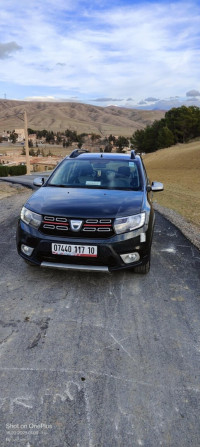 voitures-dacia-sandero-2017-stepway-sour-el-ghouzlane-bouira-algerie