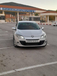 voitures-renault-megane-3-2010-el-madher-batna-algerie