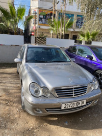 voitures-mercedes-classe-c-2006-220-cdi-avantgarde-om646-hydra-alger-algerie