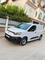 voitures-fiat-doblo-2023-italien-guelma-algerie