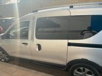 السيارات-النفعية-renault-kangoo-2024-evolution-لارباع-البليدة-الجزائر