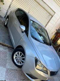 voitures-seat-ibiza-2012-fully-beni-mered-blida-algerie