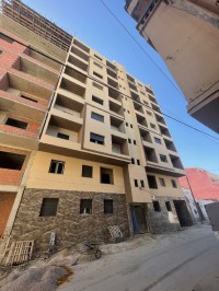 شقة-بيع-4-غرف-وهران-بئر-الجير-الجزائر