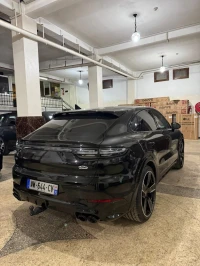 Porsche Cayanne 2023 GTS v8