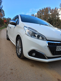 voitures-peugeot-208-2019-allure-khemis-miliana-ain-defla-algerie