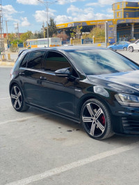 voitures-volkswagen-golf-7-2017-batna-algerie