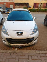 voitures-peugeot-207-2013-fennec-sidi-mhamed-alger-algerie