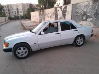 grande-berline-mercedes-classe-e-1985-blida-algerie