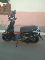 motos-et-scooters-vms-estate-x-2024-medea-algerie