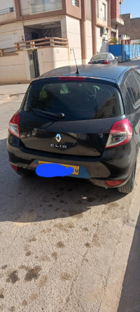 voitures-renault-clio-3-2010-mostaganem-algerie