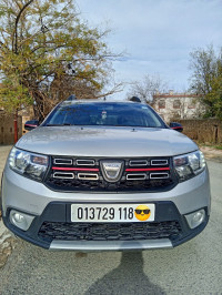 voitures-dacia-sandero-2018-stepway-restylee-sour-el-ghouzlane-bouira-algerie