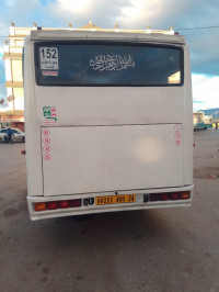 bus-izuzu-2000-guelma-algerie