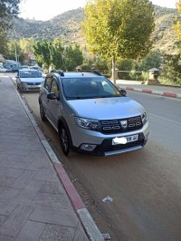 voitures-dacia-sandero-2019-tacheta-zougagha-ain-defla-algerie