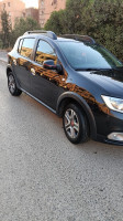 voitures-dacia-sandero-2019-stepway-techroad-sour-el-ghouzlane-bouira-algerie