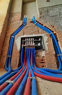 Plombier ambelant chauffagiste installation sanitaire eau et gaz