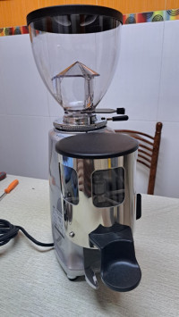 machines-a-cafe-et-mousseurs-mazzer-luigi-spa-machine-original-made-in-italy-dar-el-beida-alger-algerie