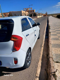 voitures-kia-picanto-2014-brazilia-sougueur-tiaret-algerie