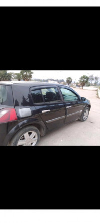 voitures-renault-megane-2-2004-el-milia-jijel-algerie