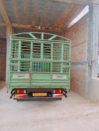 camion-isuzu-2014-mostaganem-algerie