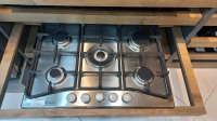 "TABLE DE CUISSON CANDY/5 FEUX INOX /THERMOCOUPLE /COMMANDE FRONTALE /FONTE - 02 ANS DE GARANTIE "