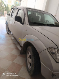 voitures-nissan-navara-2013-double-cabine-ouled-el-alenda-oued-algerie