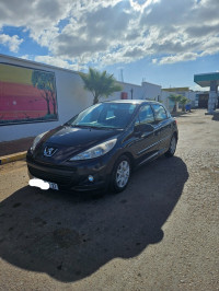 voitures-peugeot-207-2011-abdelmalek-ramdane-mostaganem-algerie