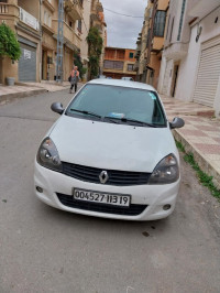 voitures-renault-clio-campus-2013-setif-algerie