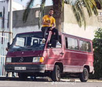 moyenne-berline-mercedes-mb100-1995-tebessa-algerie