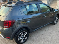 voitures-dacia-sandero-2018-stepway-restylee-bordj-el-bahri-alger-algerie